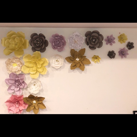 Flowers for backdrop - Picture 6 of 7